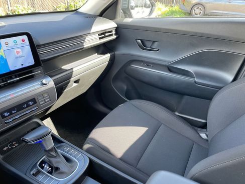 Used 2025 Hyundai Kona SEL image 37