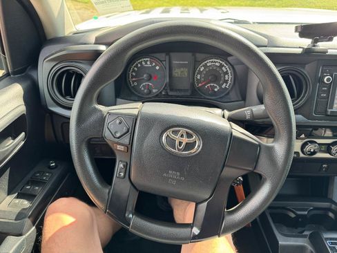 Used 2017 Toyota Tacoma SR w/ Tow Package AWD/4WD image 30