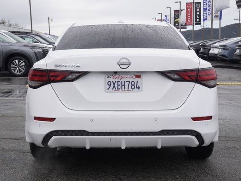 Used 2025 Nissan Sentra SV image 5