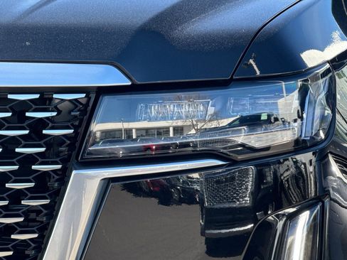 Used 2023 Cadillac Escalade Premium Luxury image 49