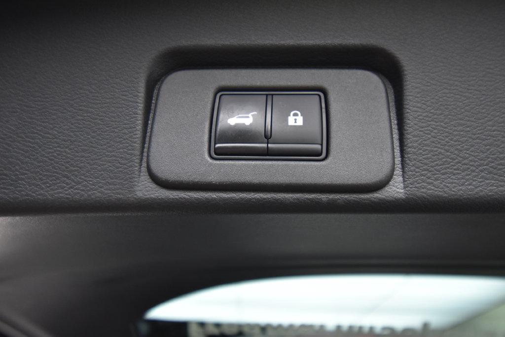 Used 2023 Nissan Rogue SV w/ SV Premium B Package AWD/4WD image 27