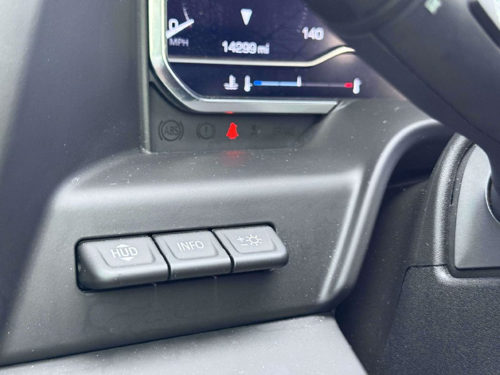 Used 2025 GMC Sierra 2500 AT4X AWD/4WD image 21