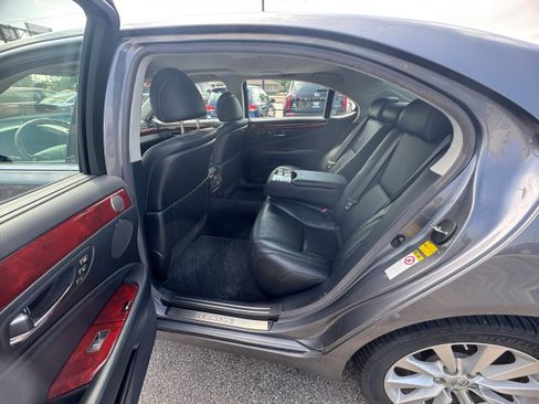 Used 2012 Lexus LS 460 L w/ Rear Seat Upgrade Pkg AWD/4WD image 5