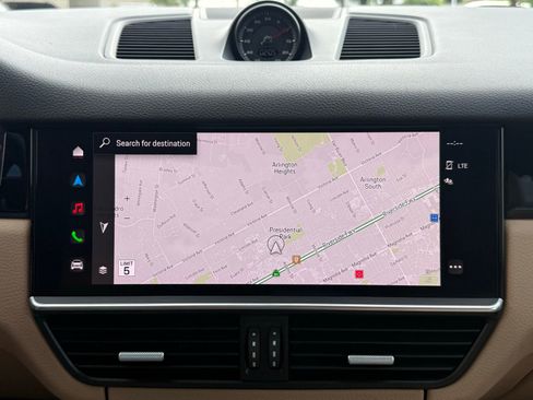 Used 2023 Porsche Cayenne image 29