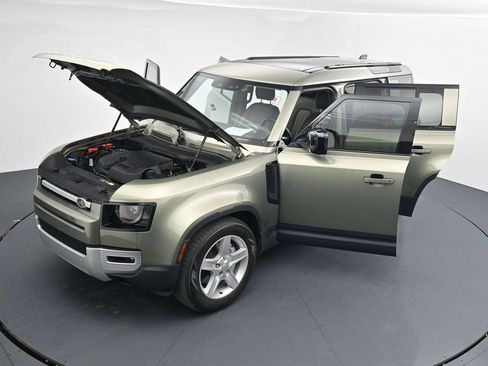 Used 2021 Land Rover Defender 110 SE AWD/4WD image 26