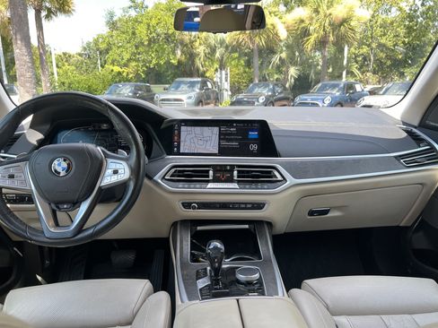 Used 2021 BMW X7 xDrive40i w/ Premium Package AWD/4WD image 29