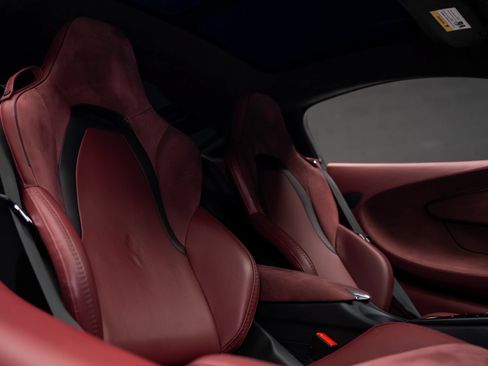 Used 2023 McLaren GT RWD image 56