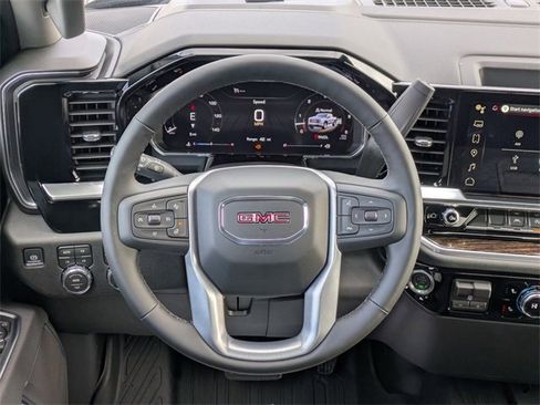 New 2026 GMC Sierra 1500 Elevation image 15