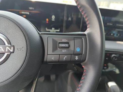 Certified 2025 Nissan Kicks SR AWD/4WD image 43