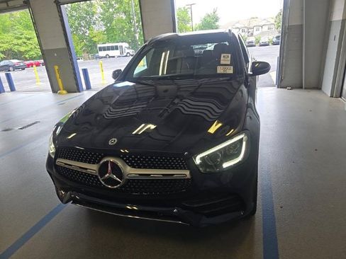 Used 2021 Mercedes-Benz GLC 300 4MATIC w/ AMG Line image 2