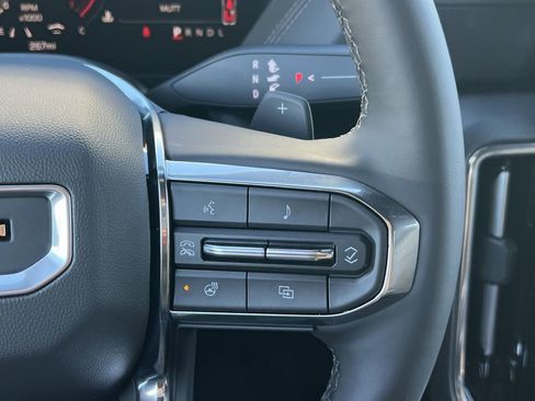 New 2026 GMC Yukon Denali w/ Sun & Power Step Package image 9