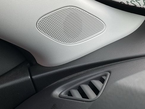 Used 2024 Chevrolet Malibu LT image 28