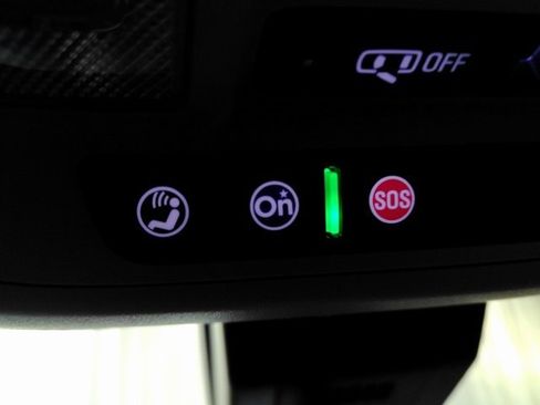 Used 2022 Chevrolet Equinox LT image 38