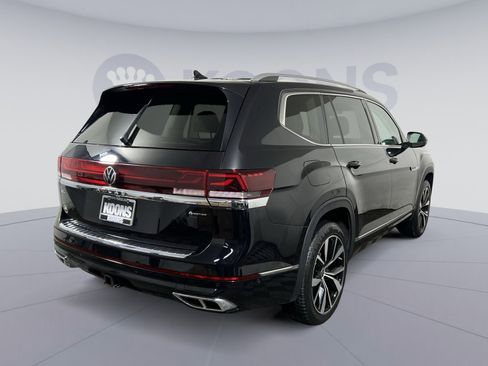 Used 2024 Volkswagen Atlas SEL Premium R-Line image 7