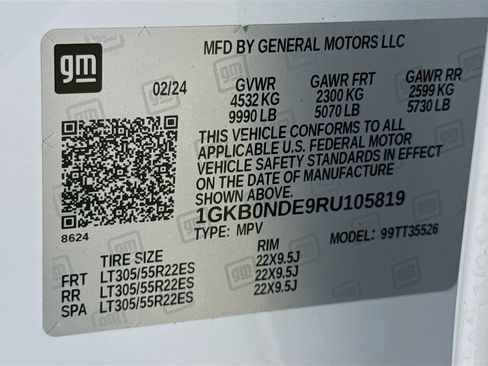 Used 2024 GMC Hummer EV 2X w/ LPO, Illumination Package image 34