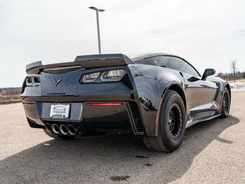 Used 2019 Chevrolet Corvette Z06 RWD image 6