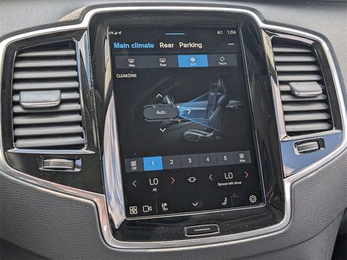 Used 2024 Volvo XC90 B5 Plus image 27