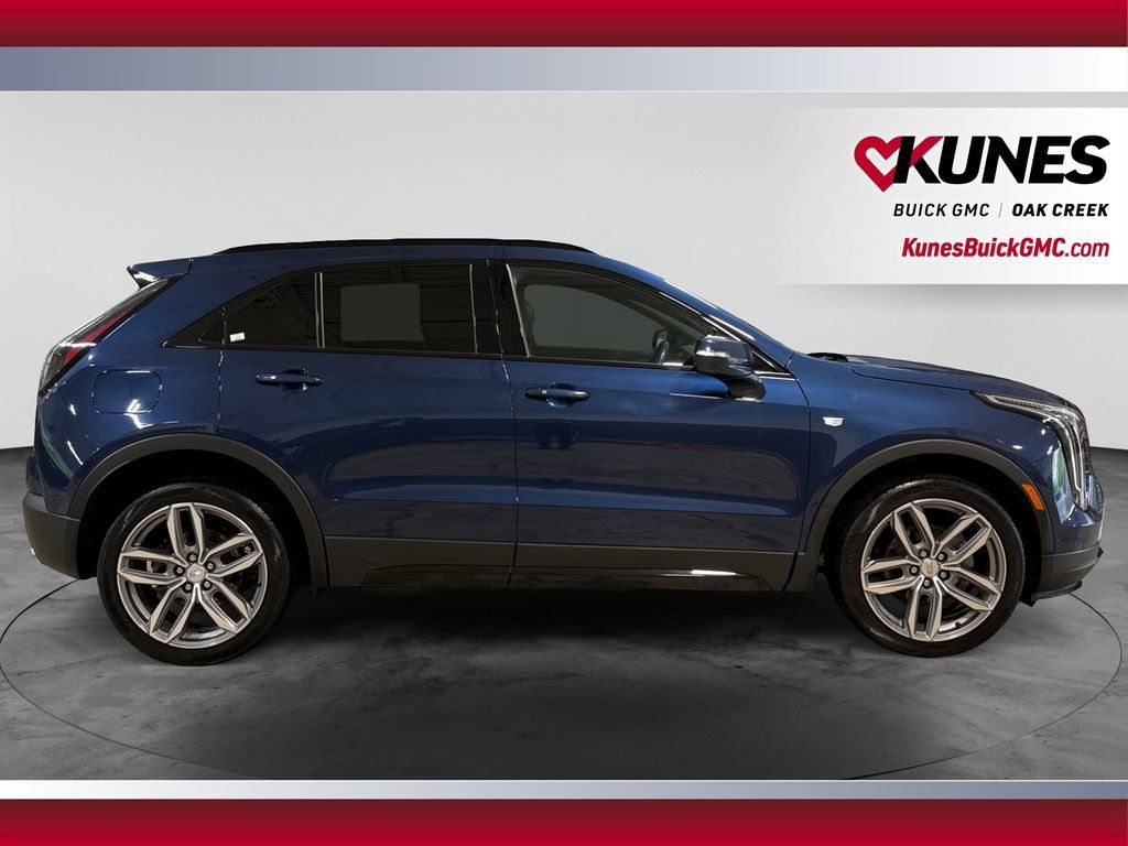 Used 2022 Cadillac XT4 Sport w/ Sun And Sound Package AWD/4WD image 12