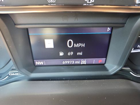 Used 2019 GMC Sierra 1500 SLT w/ SLT Premium Plus Package AWD/4WD image 28