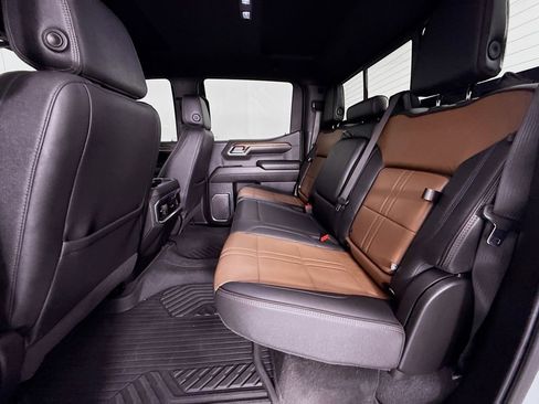 Used 2024 Chevrolet Silverado 1500 High Country w/ Technology Package image 25