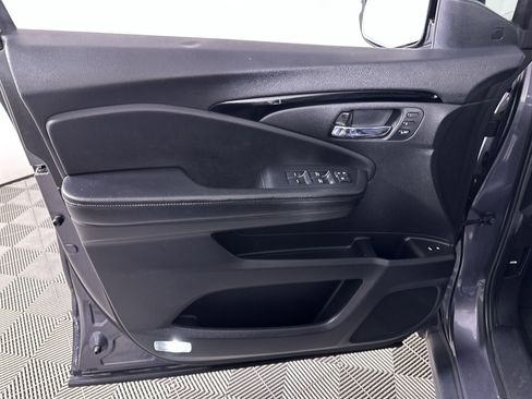 Used 2021 Honda Pilot Elite image 59