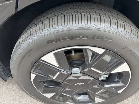 Certified 2026 Kia Sportage SX Prestige AWD/4WD image 11