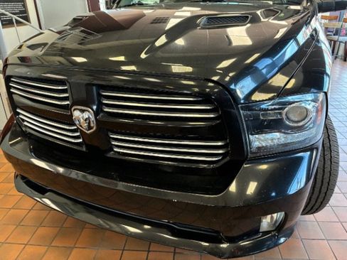 Used 2017 RAM 1500 Sport w/ Premium Sound Group RWD image 9