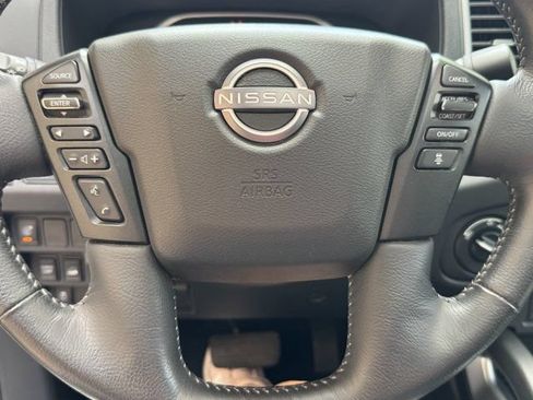 Used 2024 Nissan Frontier SL w/ Technology Package AWD/4WD image 9