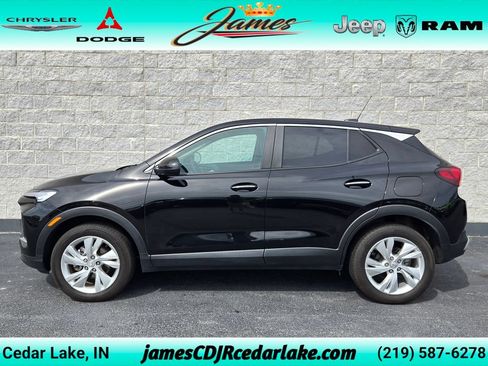 Used 2025 Buick Encore GX Preferred AWD/4WD image 2