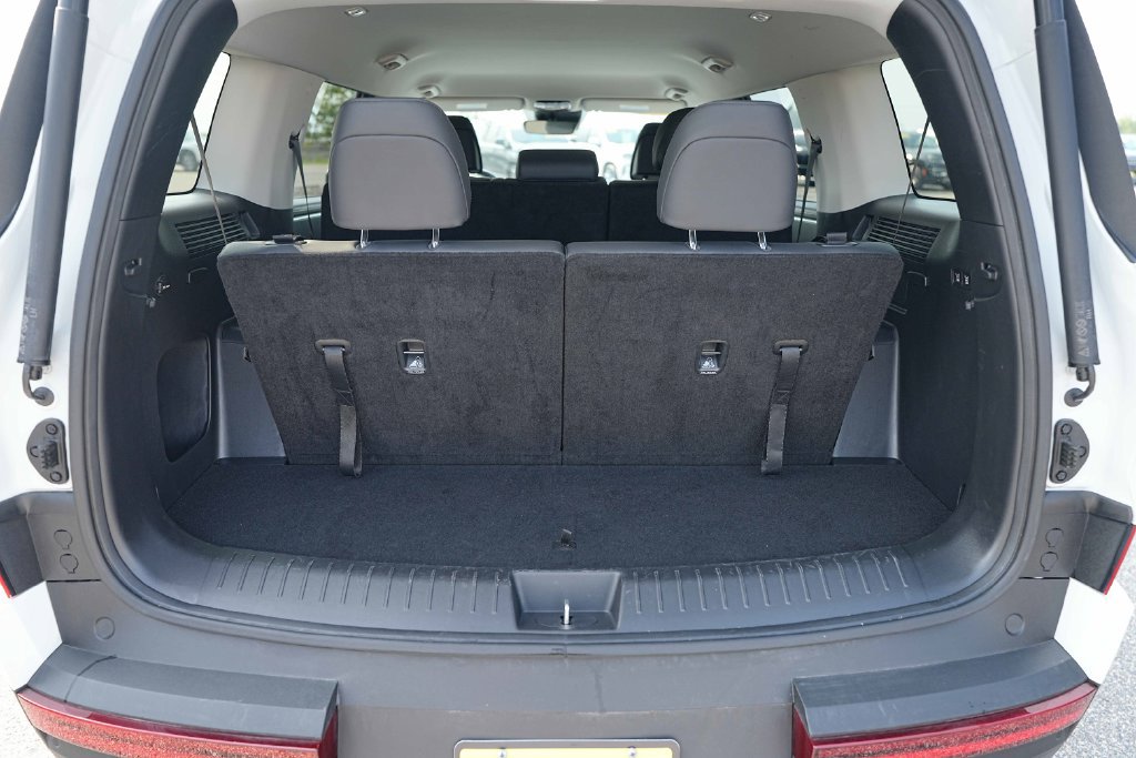 Used 2026 Hyundai Santa Fe SEL AWD/4WD image 16