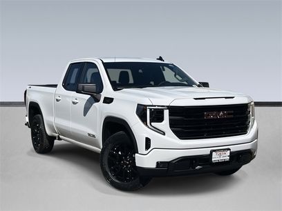 New 2026 GMC Sierra 1500 Elevation w/ LPO, Elevation Black Package