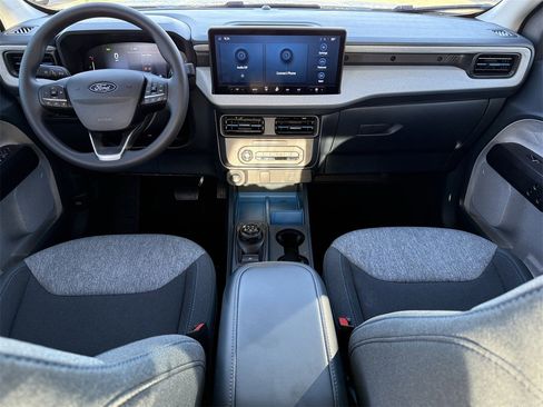 Certified 2025 Ford Maverick XLT image 9