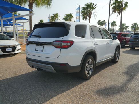Used 2025 Honda Pilot EX-L image 5