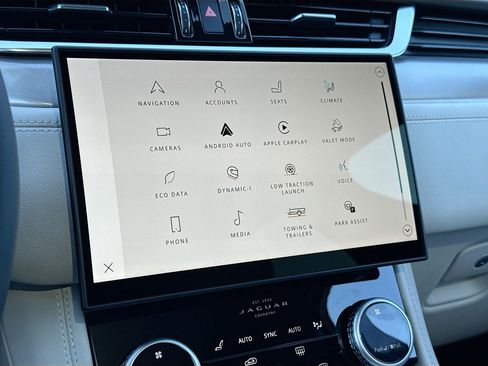 New 2026 Jaguar F-PACE R-Dynamic S image 32