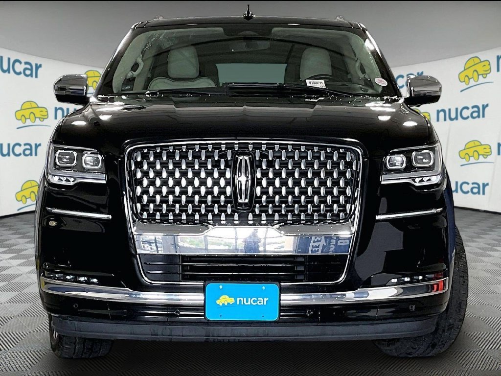 Used 2022 Lincoln Navigator L Black Label AWD/4WD image 2
