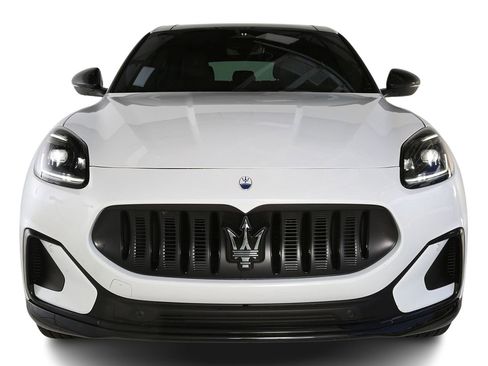 Used 2025 Maserati Grecale Folgore AWD/4WD image 2