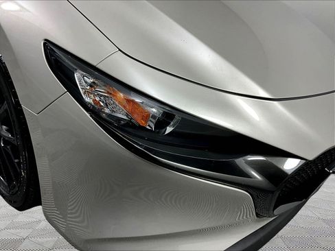 Used 2024 MAZDA MAZDA3 s FWD image 30