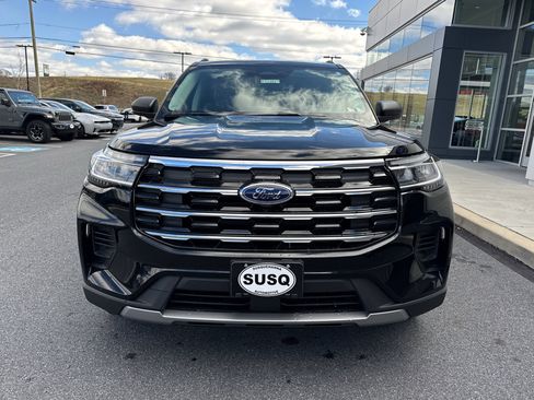 New 2026 Ford Explorer Active image 2