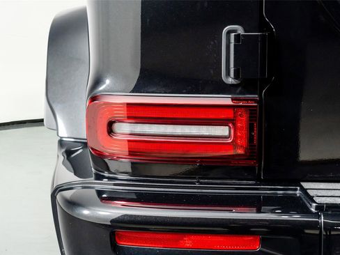 Used 2025 Mercedes-Benz G 63 AMG 4MATIC image 13