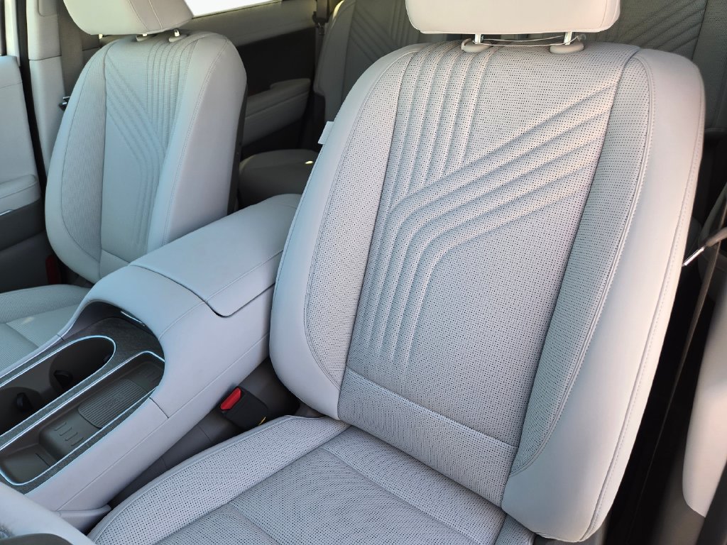 Certified 2026 Hyundai Palisade SEL FWD image 16