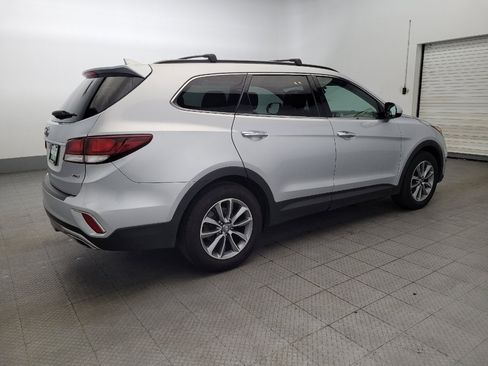 Used 2018 Hyundai Santa Fe SE image 10