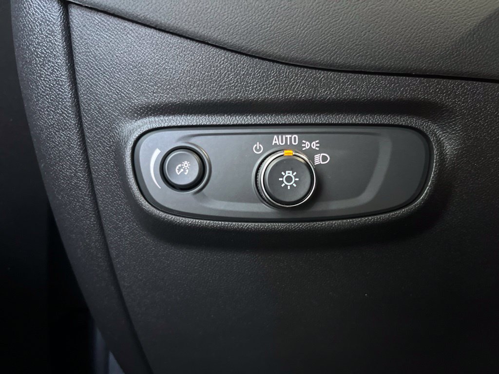 Used 2024 Chevrolet Equinox LT AWD/4WD image 13