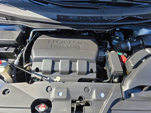 Used 2012 Honda Odyssey EX-L image 22