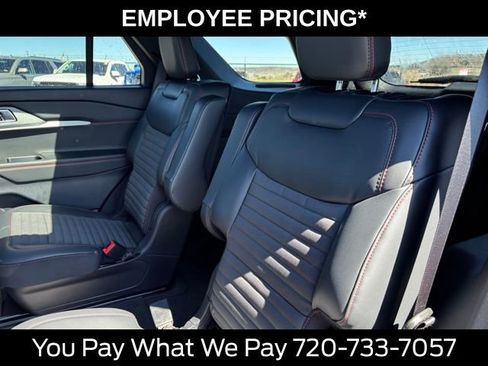 New 2026 Ford Explorer ST-Line w/ ST-Line Street Pack AWD/4WD image 17