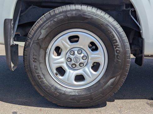 Used 2025 Nissan Frontier S AWD/4WD image 42