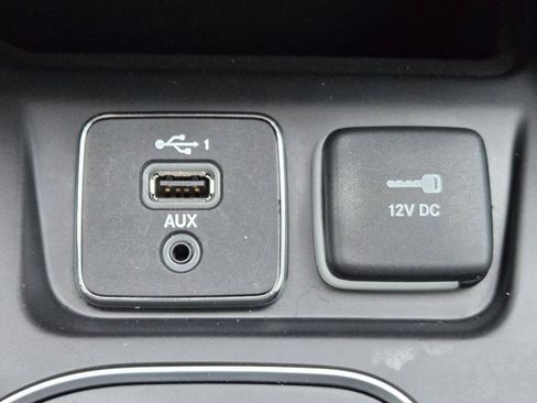 Used 2022 Jeep Cherokee Latitude Lux image 20
