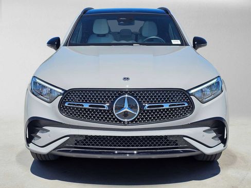 Used 2026 Mercedes-Benz GLC 300 4MATIC image 8