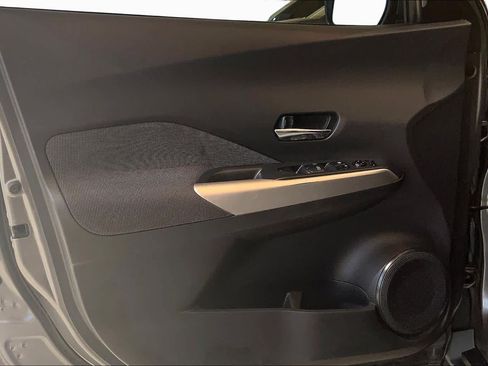 Used 2020 Nissan Kicks SV FWD image 22