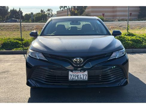 Used 2018 Toyota Camry LE w/ Convenience Package FWD image 3