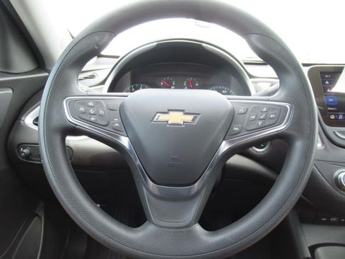 Used 2024 Chevrolet Malibu LS FWD image 20